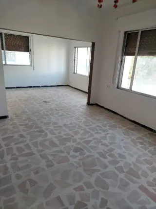 Apartment for rent in Al Hay Al Janooby