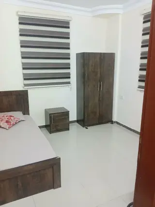 Apartment for rent in University Street – photo 2