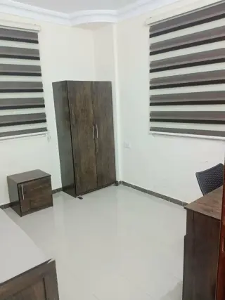 Apartment for rent in University Street – photo 3