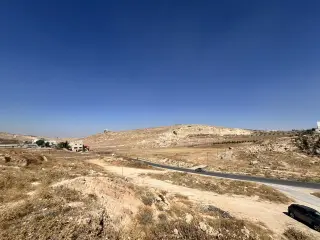 أرض للبيع في Al Husn – صورة 2