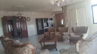 شقة للبيع في Jabal Tareq – صورة 2