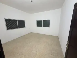 شقة للإيجار في Al Zarqa Al Jadeedeh