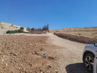 أرض للبيع في Birayn