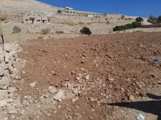 أرض للبيع في Birayn – صورة 6