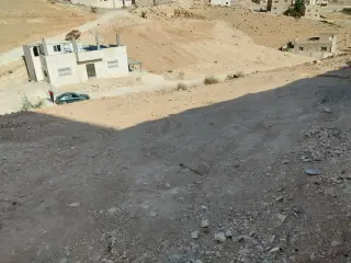 أرض للبيع في Graiba