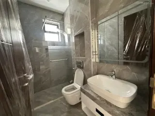 الصورة 9 من 12