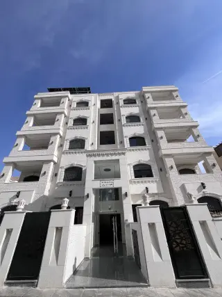 شقة للبيع في Al Sakaneyeh 5