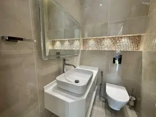Photograph 5 of 12