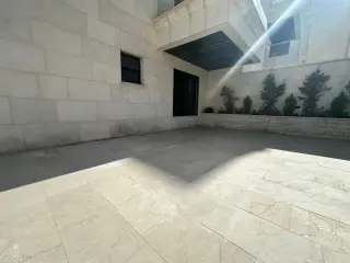 الصورة 2 من 12