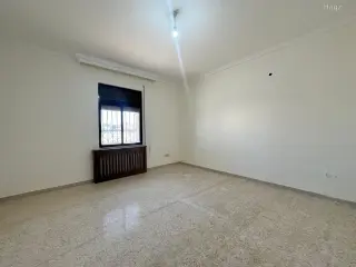 الصورة 10 من 12