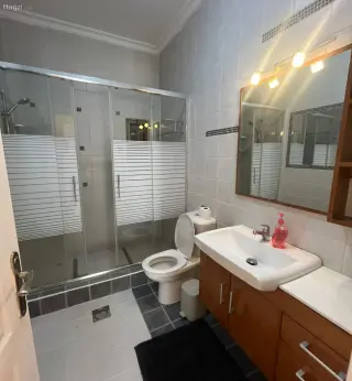 Photograph 3 of 6