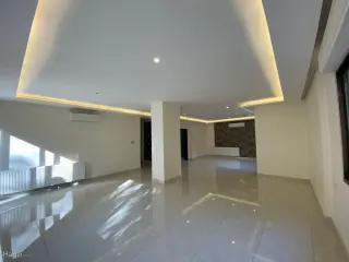 الصورة 1 من 12