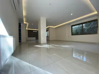 الصورة 4 من 12