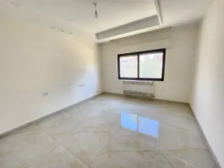 الصورة 2 من 9