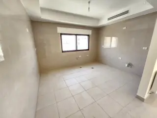 الصورة 2 من 9