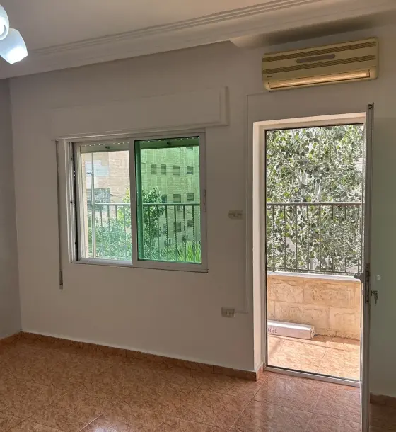 149 m² 3-bedroom apartment for sale near Yasmeen roundabout, with garage and storeroom