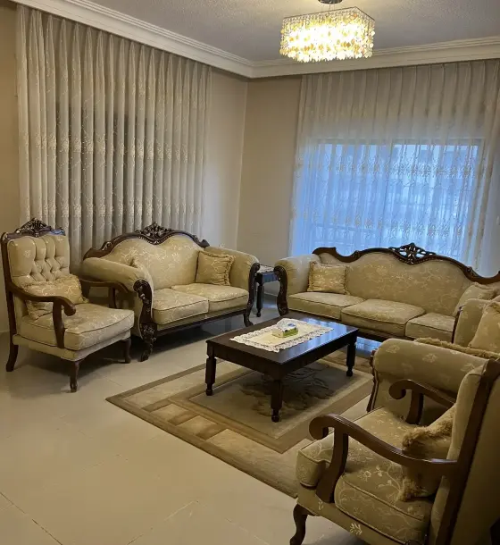 Furnished 3-bedroom apartment for rent in Dahyet Al Rasheed behind the University of Jordan, 167 m²