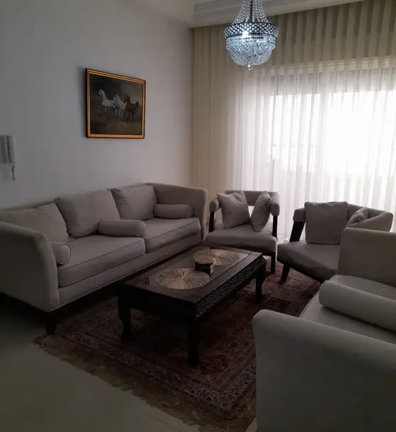 Furnished 2-bedroom apartment for yearly rent in Tla' Al Ali, 130 m²