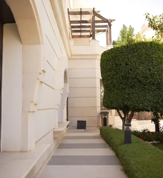 Furnished 1,500 m² luxury villa with pool and lift for sale in Al Kursi