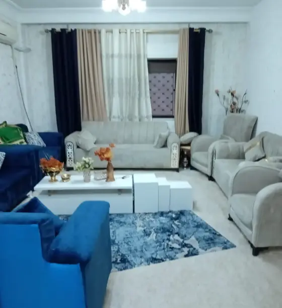 Spacious 206 m² full-floor apartment for sale near Al Batrawi Circle, Zarqa