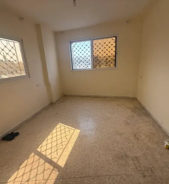Wadi Al Hajar, Zarqa: full-floor 126 m² flat with 3 rooms and 3 bathrooms