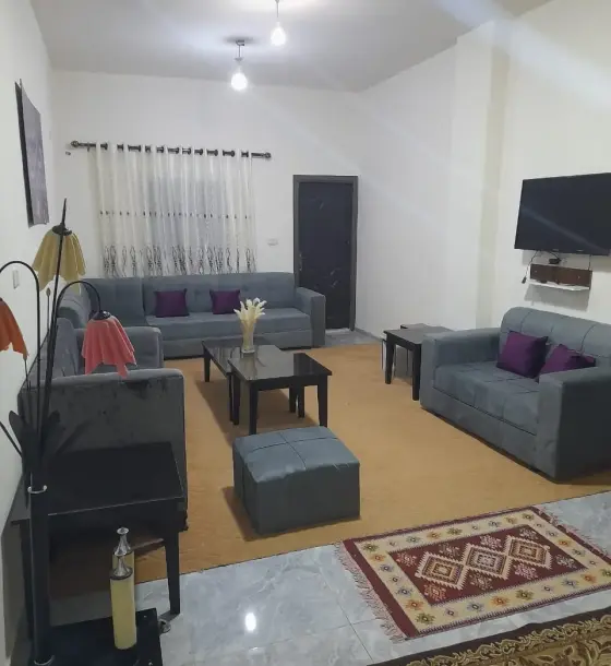 Quiet furnished 3-bedroom apartment with free Wi-Fi for rent in Madinet El Sharq