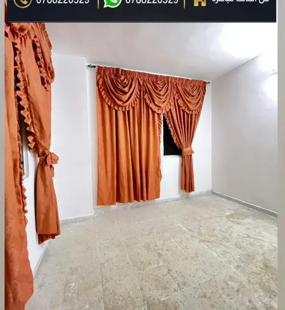 50 m² 2-bedroom flat on Yarmouk University Street, west of the Antiquities gate