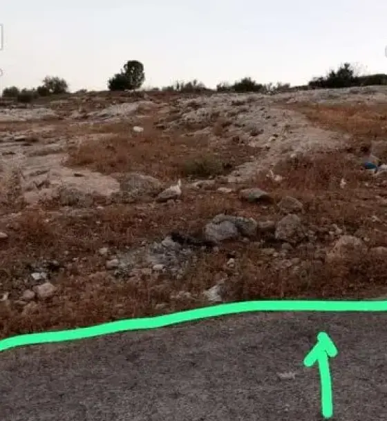 أرض 964 م² مطلة في كفر جايز تبعد 200 م عن الشارع الرئيسي