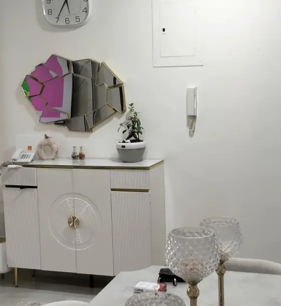 Fully renovated 2-bedroom apartment for sale in Al Sakaneyeh 5, with or without furniture