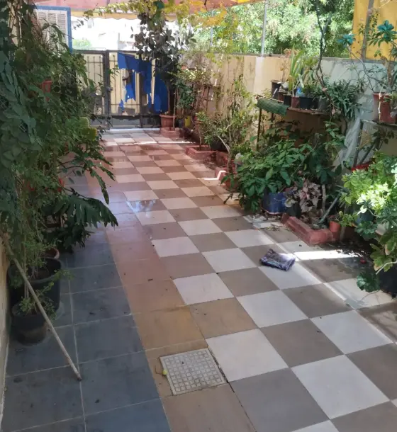 140 m² ground-floor apartment with 300 m² fruit-tree garden for sale in Al-Nakhil