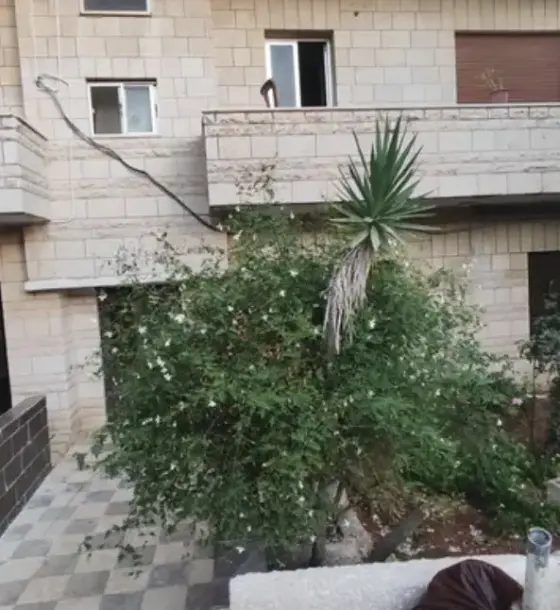 214 m² ground-floor apartment with garden for sale at Al-Balqa Applied University gate