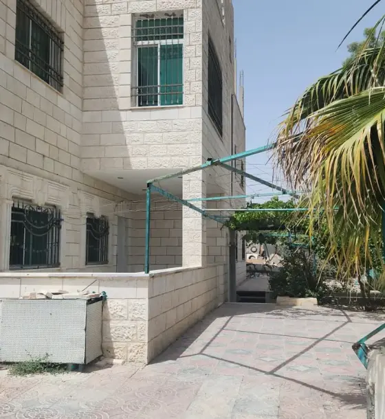 Super-deluxe 2-bedroom ground floor near Al-Balqa Applied University, Jubeil Thabet