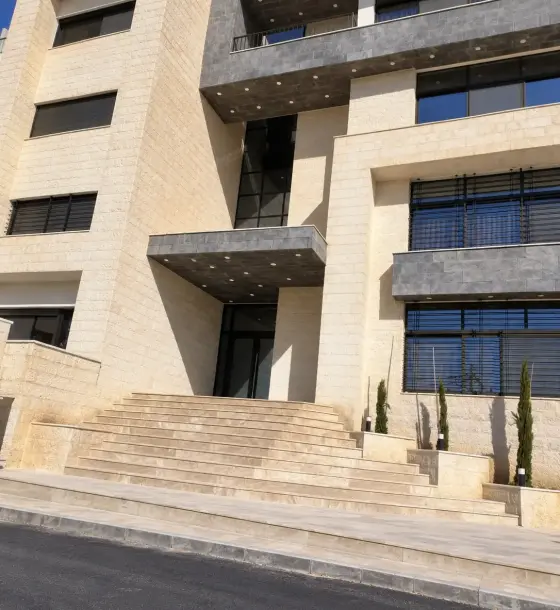 150 m² apartment in Hanina, Madaba: second floor, 3 bedrooms, building on two streets