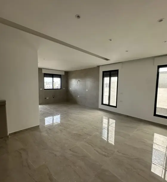 Owner-direct new 159 m² flat in west Hanina, Madaba, never lived in