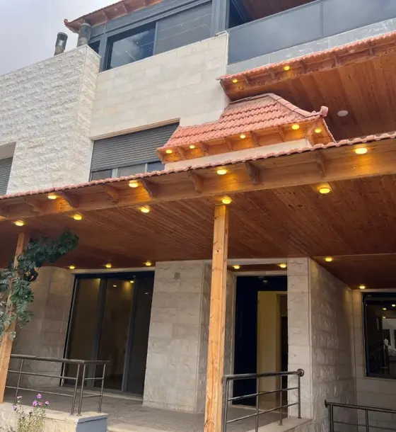 West Hanina, Madaba: 526 m² villa on four levels with two self-contained flats