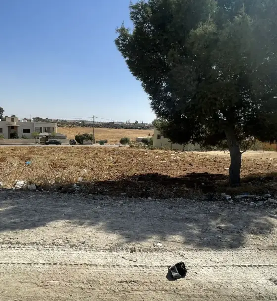 800 m² commercial-residential plot on the King’s Highway for sale in Al Hilaliya, Madaba
