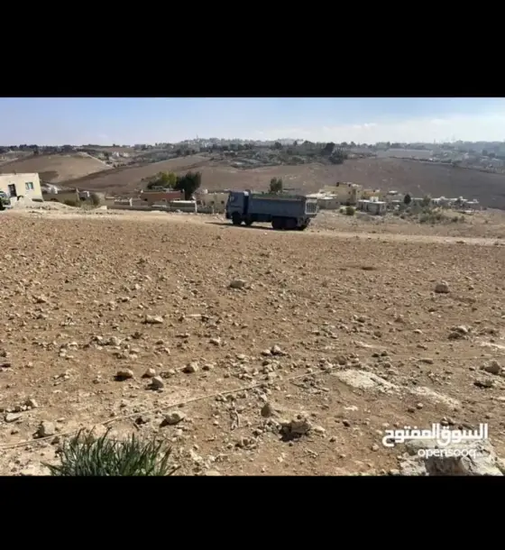 7,508 m² hilltop plot with building permit, next to a new mosque, for sale in Lib, Madaba