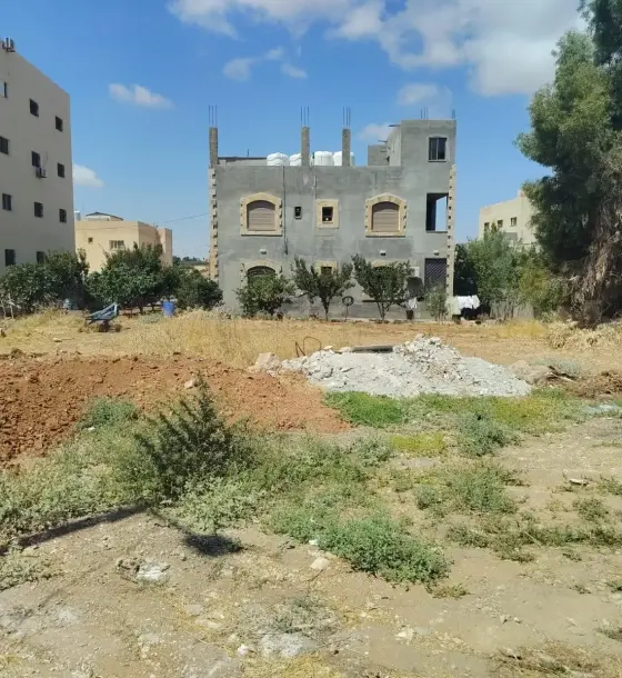 692 m² Residential B plot west of Al Saeedat Roundabout for sale in Al Khattabiya, Madaba