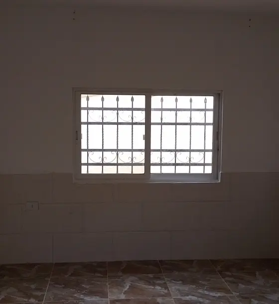 Studio basement flat with private entrance and yard near Jerash stadium