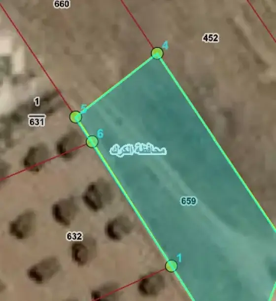 830 m² residential plot for sale in Madyan, Karak, on University Street