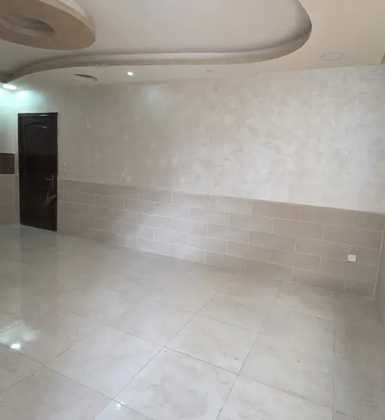 Semi-ground 3-bedroom apartment with 120 m² private yards, Hay Al Tloul, Al Hay Al Sharqy
