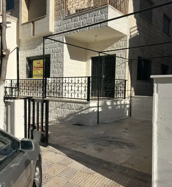 Sports City ground floor, fully renovated, 3 bedrooms with garage and terrace