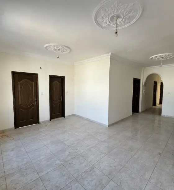 Three bedrooms and three bathrooms in a 127 m² third-floor flat, Hay Al-Bayer, Al Jwaydeh