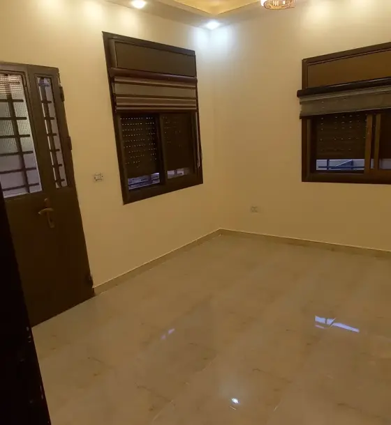 Al Marqab ground floor of 145 m² with a 145 m² wrap-around yard for sale