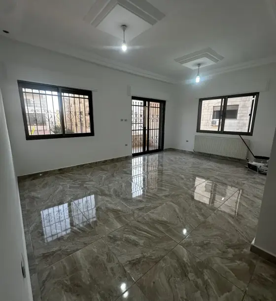 160 m² 3-bedroom apartment for rent in Al Rawnaq next to Mada International School
