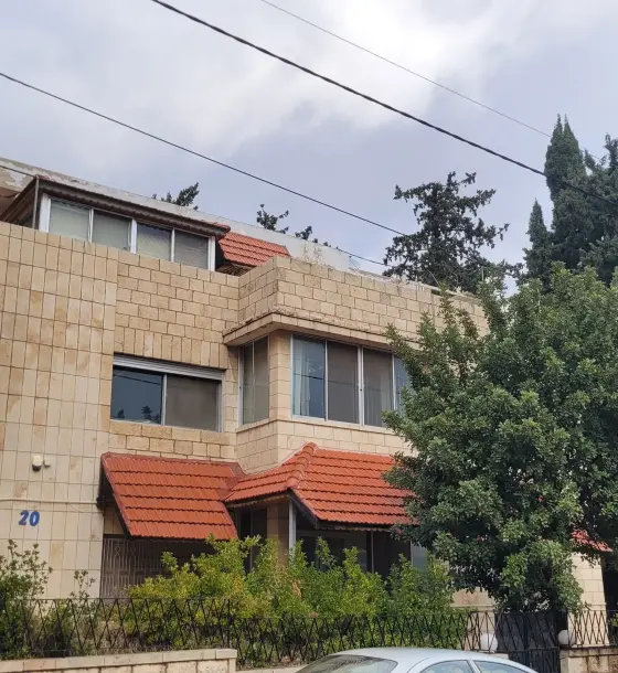 Near 3rd Circle, a three-storey villa with roof terrace and yard, home or offices