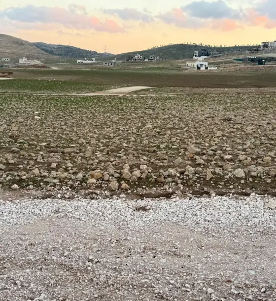 500 m² residential plot for sale in Al-Mugairat on a paved road