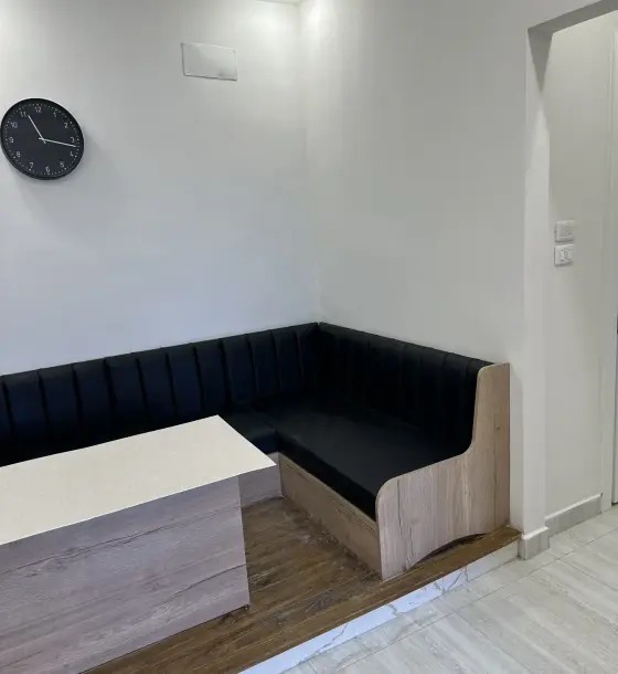 New 240 m² 4-bedroom apartment with roof terrace for rent near King Abdullah II Gardens, Irbid