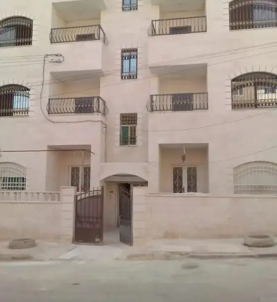 New third-floor 150 m² apartment for sale on instalments behind Safeway, Zarqa