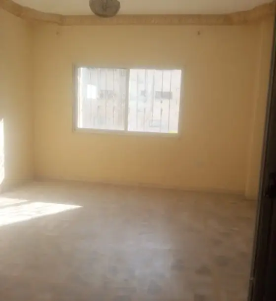 For a small family in Jabal Al Ameer Hamza: sunny 2-bed, 2-bath rental